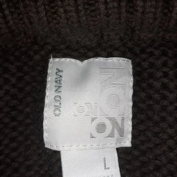 ((Listing#155)) Old Navy Sweater - Picture 4 of 7
